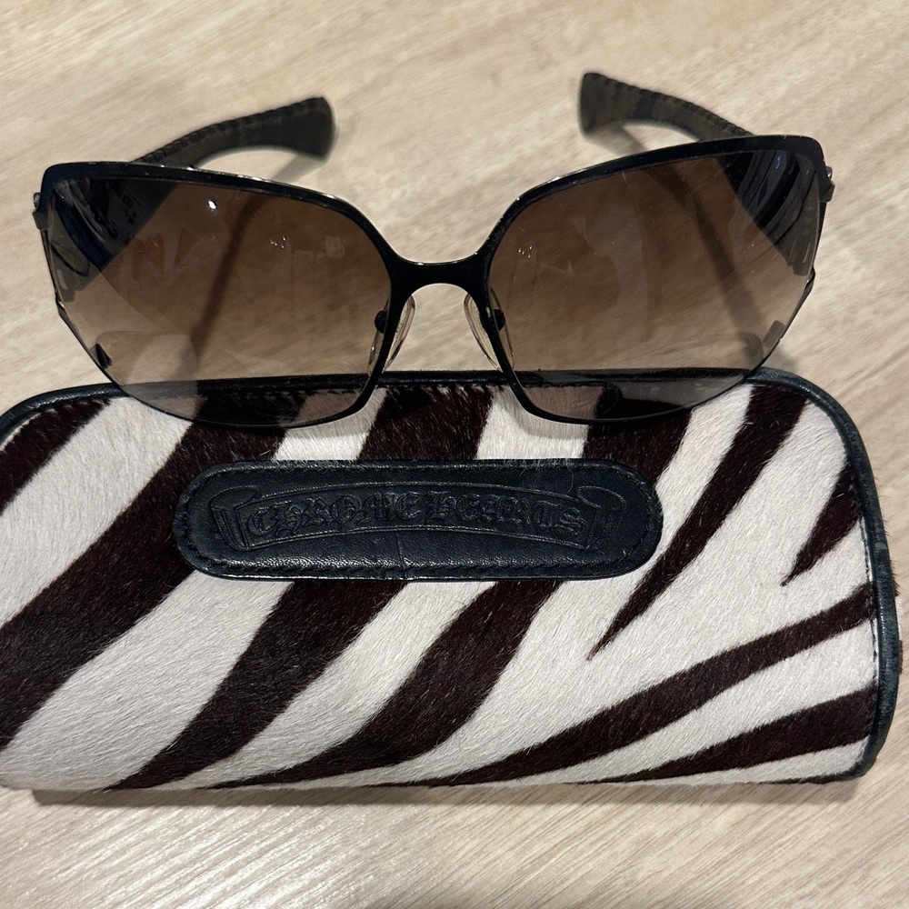 CHROME HEARTS original Malibu Store Black leather arm SUNGLASSES